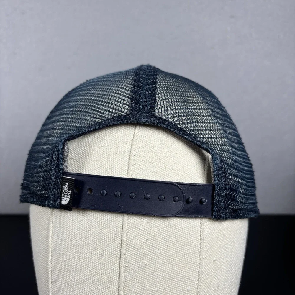 The North Face Mudder Trucker adjustable snapback hat‎ cap Unisex OSFM Navy Blue